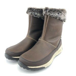 chaco buckle waterproof boot